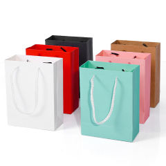 Colorful Cardboard Paper Bag Custom Printed Logo Gift Bag Shopping Luxury Clothing Paper Bag