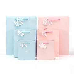 Wholesale Luxury Birthday Gift Bag Recycled Paper Bags Gift Shopping Paper Bag