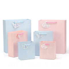 Wholesale Luxury Birthday Gift Bag Recycled Paper Bags Gift Shopping Paper Bag