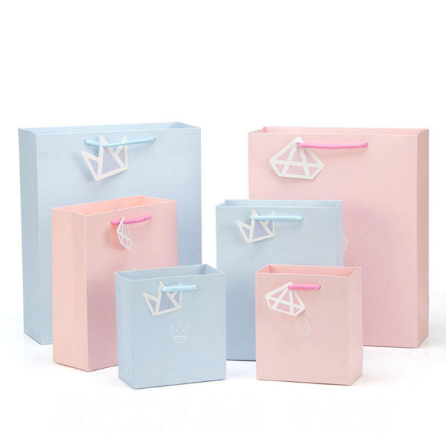 Wholesale Luxury Birthday Gift Bag Recycled Paper Bags Gift Shopping Paper Bag