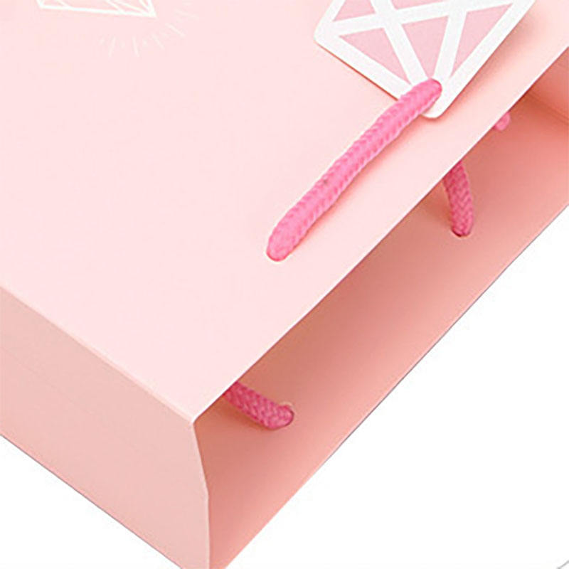 Wholesale Luxury Birthday Gift Bag Recycled Paper Bags Gift Shopping Paper Bag