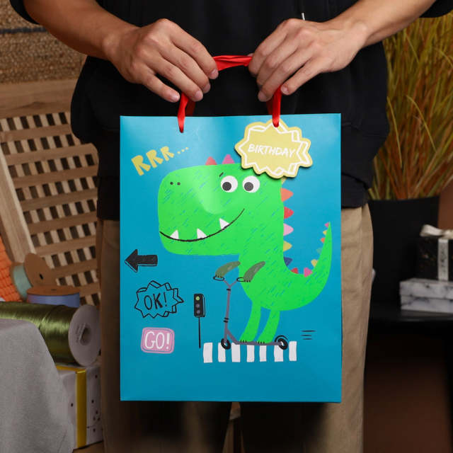 Customizable Design Of Gift Bags Cute Packaging Bags Paper Bags For Children