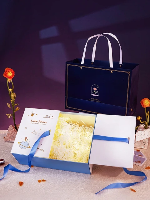 Luxury customized eco friendly cardboard lipstick cosmetic clothing jewelry folding gift packaging magnetic box with ribbon
