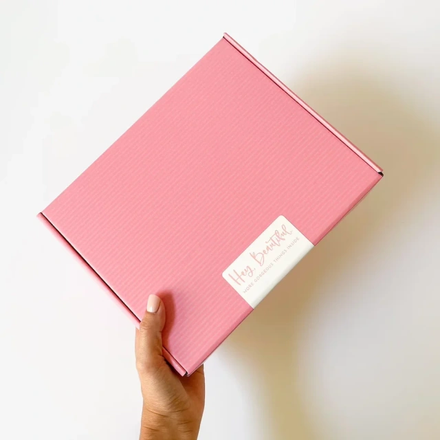 Custom logo pink color cosmetic corrugated packaging mailer box shipping box paper box