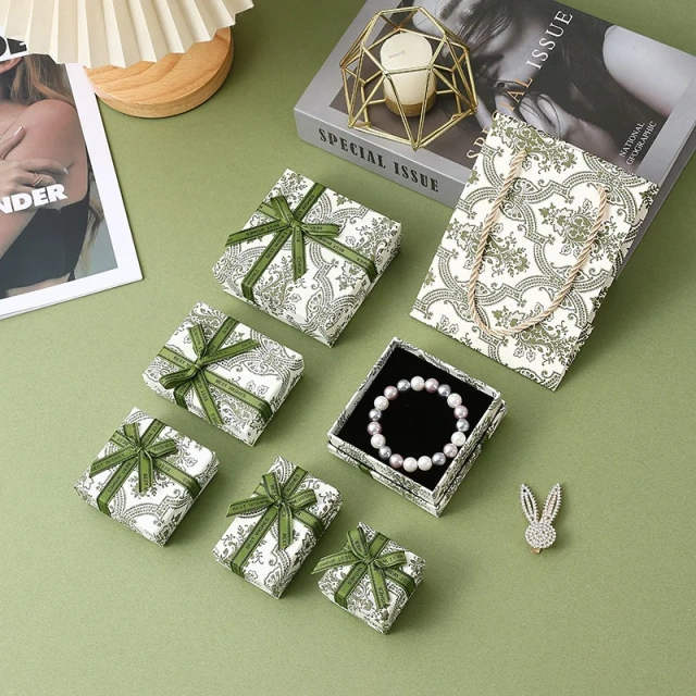 ECO Paper Necklace Bracelet Gift Christmas Jewelry Packaging Boxes Custom Logo Box for Jewellery Luxury with Ribbon Bow