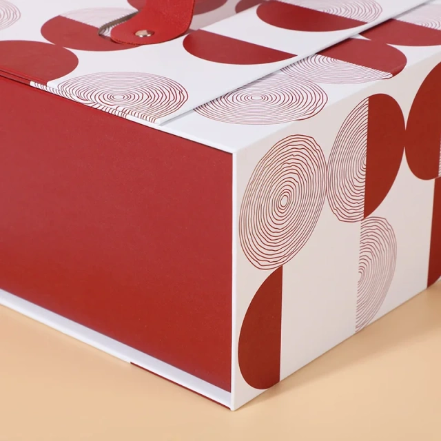 Custom Logo Magnetic Cardboard Paper Packing Wedding Decoration Holiday Gifts Box with Handle