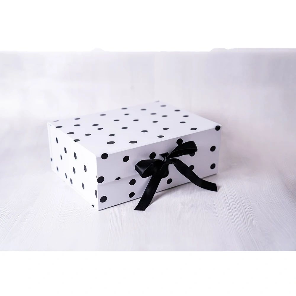 Custom Design Cardboard Rigid Magnet Box Luxury Exquisite Folding Gift Box With Ribbon