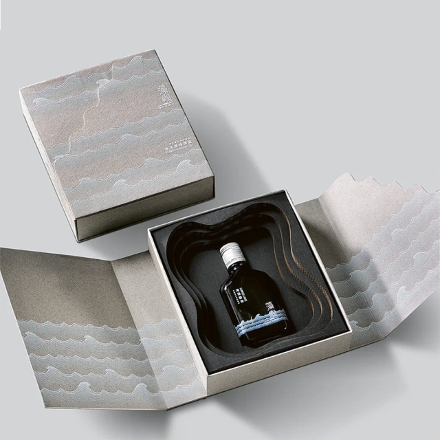 Luxury Custom Fashion Make Up Gift Magnet Box Cosmetic Perfume Packaging Boxes With Creative Design