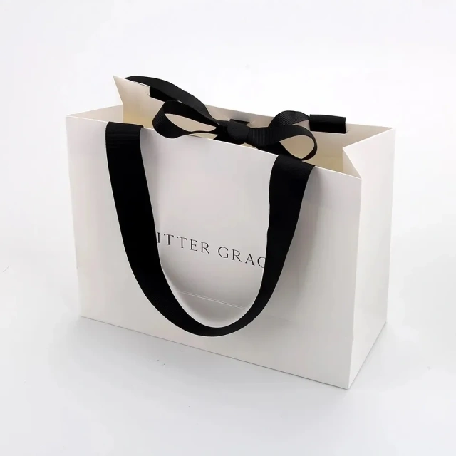 Simple-style Wholesale Customizable Color Logo Printing Paper Bag with Handle