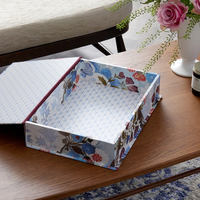 Luxury Custom Logo Book Style Magnetic Gift Box Rigid Paper Packaging Sponge Magnet Closure for Lamination Embossing