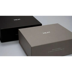 Luxury Custom Colorful Magnet Flap Clothing Mug Boxes Rigid Paper Foldable Magnetic Closure Embossed Sponge Lining for Gift