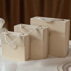 Custom Luxury Magnet Box for Cosmetics Perfume Creative Pearl Handbag Design Sponge Lining Matt Lamination for Gift Packaging