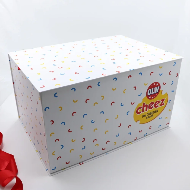 Custom Wholesale Luxury Big Snack Gift Box Custom Design Cheez Snacks Food Packaging Cardboard Box with Ribbon