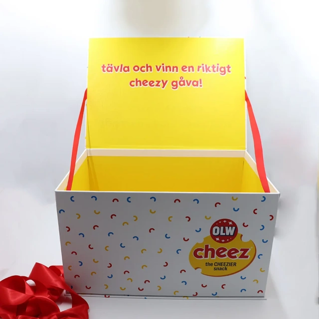 Custom Wholesale Luxury Big Snack Gift Box Custom Design Cheez Snacks Food Packaging Cardboard Box with Ribbon