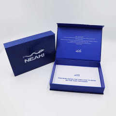 Custom Special Crocodile Pattern Paper Designed Luxury Rigid Paper Magnet Gift Box with Dmbossed Logo for Clothes