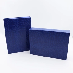 Custom Special Crocodile Pattern Paper Designed Luxury Rigid Paper Magnet Gift Box with Dmbossed Logo for Clothes