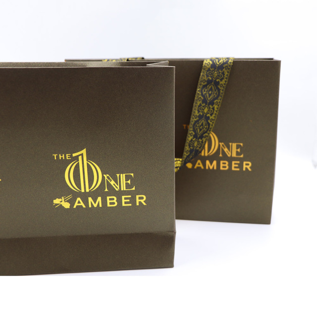 Custom Size Wholesale Special Kraft Paper Bag Custom Print Stamping Logo Shopping Paper Bag with Ribbon Handles