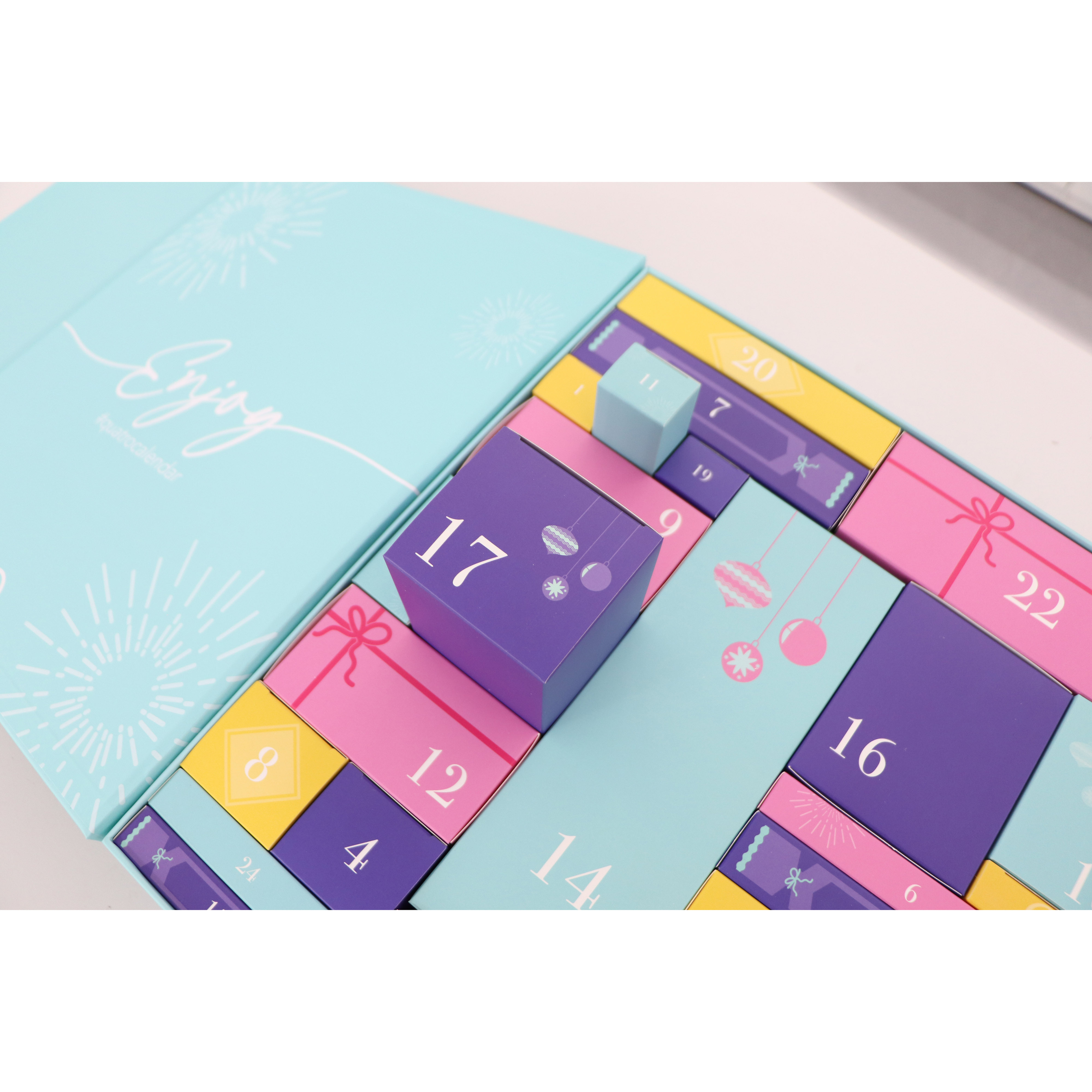 Custom Printed Christmas 25 Days Advent Calendar Magnet Gift Box Embossed and Matt Laminated Paper Packaging Gift Box