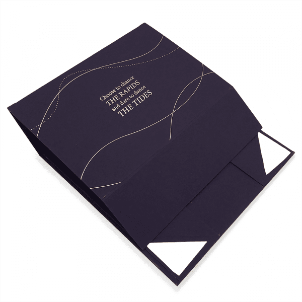 Luxury Recyclable Folding Gift Box Sponge Lining Custom Factory Large Magnetic Closure Lid Packaging for Matt Lamination