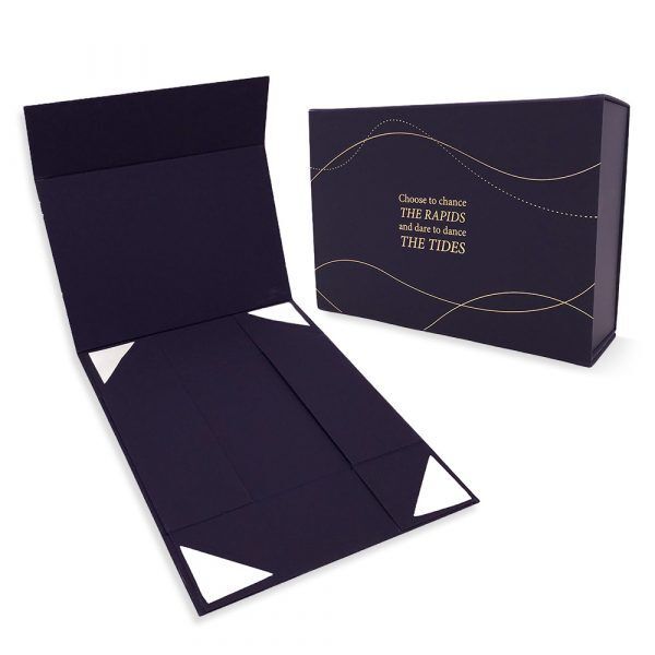 Luxury Recyclable Folding Gift Box Sponge Lining Custom Factory Large Magnetic Closure Lid Packaging for Matt Lamination
