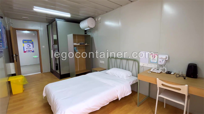 A container-based hospital