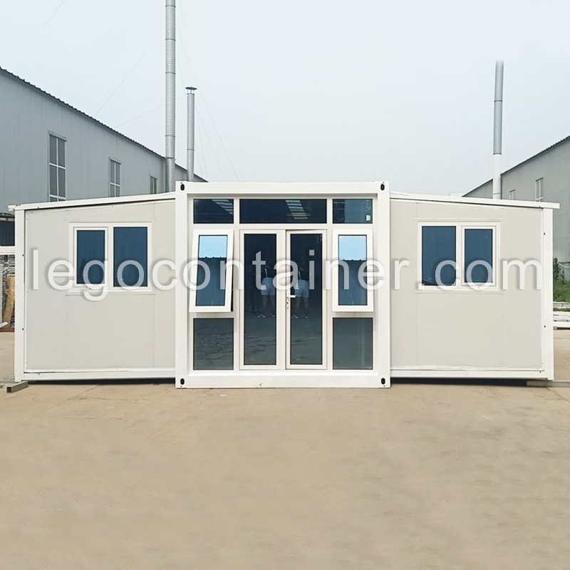 Expandable container house