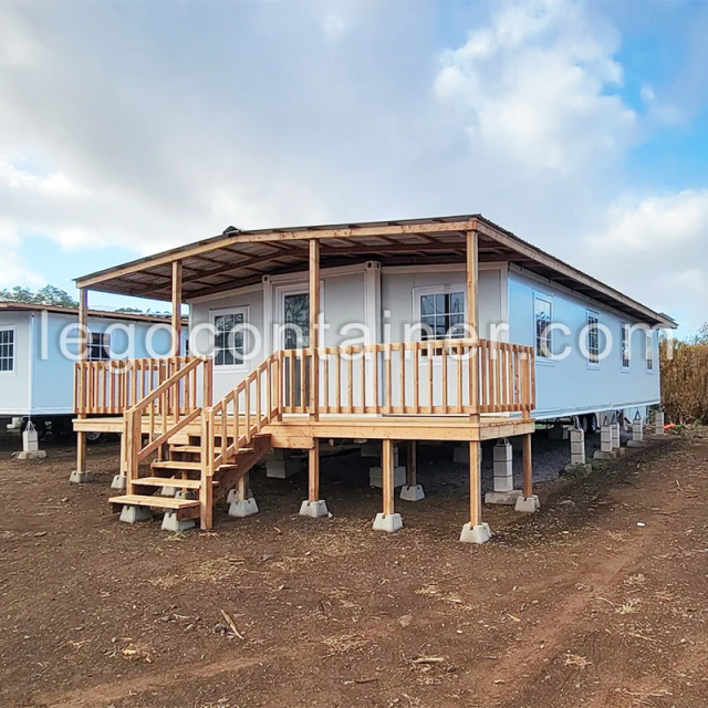 Prefabricated expandable container house