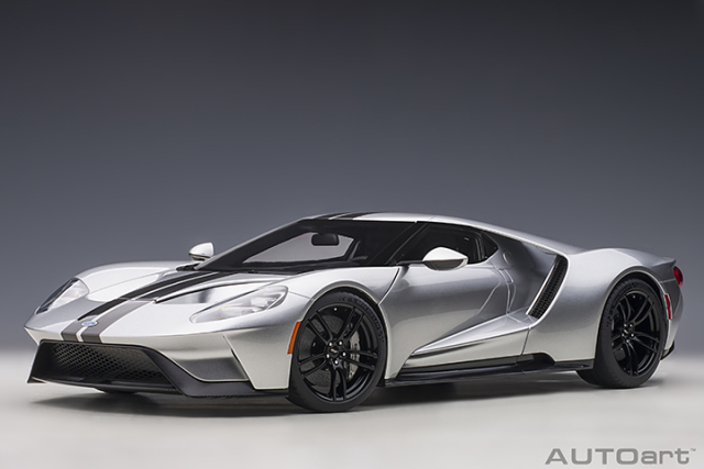 1/12 FORD GT 2017 (INGOT SILVER/BLACK STRIPES)