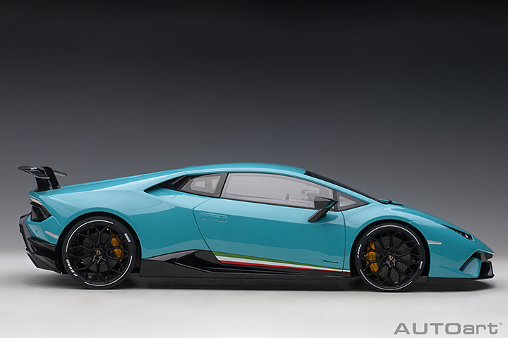 1/12 LAMBORGHINI HURACAN PERFORMANTE (BLU GLAUCO/SOLID BLUE)