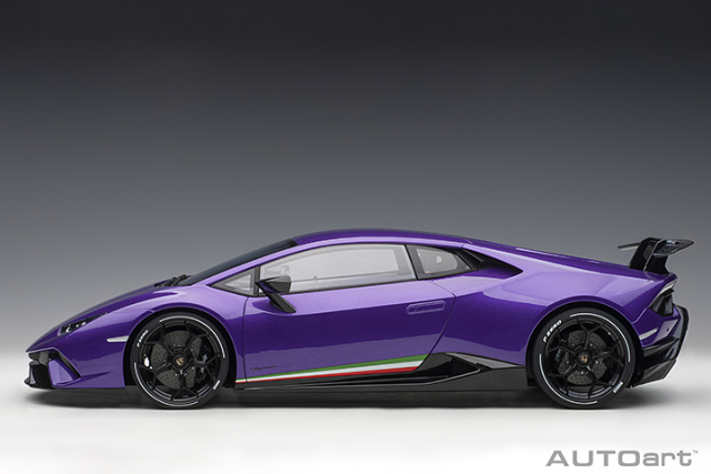 1/12 LAMBORGHINI HURACAN PERFORMANTE (VIOLA PASIFAE/PEARL PURPLE)