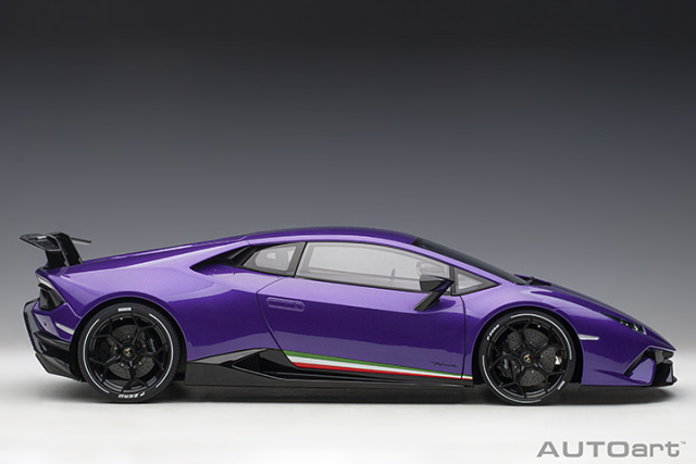 1/12 LAMBORGHINI HURACAN PERFORMANTE (VIOLA PASIFAE/PEARL PURPLE)