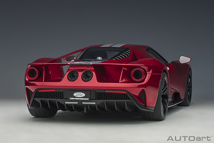 12106 1/12 FORD GT 2017 (LIQUID RED/SILVER STRIPES)