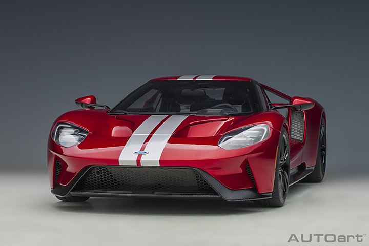 12106 1/12 FORD GT 2017 (LIQUID RED/SILVER STRIPES)