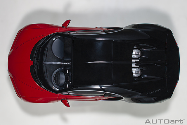 1/12 BUGATTI CHIRON 2017 (ITALIAN RED/NOCTURNE BLACK)