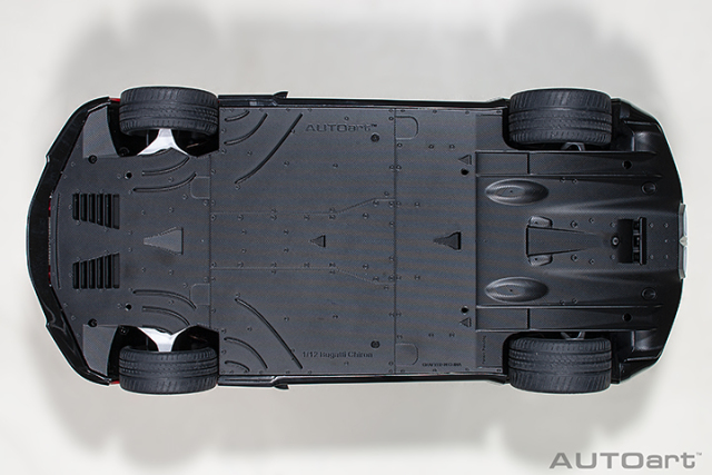 1/12 BUGATTI CHIRON 2017 (ITALIAN RED/NOCTURNE BLACK)