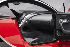 1/12 BUGATTI CHIRON 2017 (ITALIAN RED/NOCTURNE BLACK)