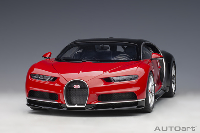 12113 1/12 BUGATTI CHIRON 2017 (ITALIAN RED/NOCTURNE BLACK)