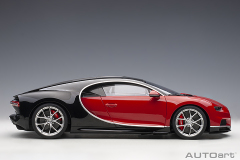 1/12 BUGATTI CHIRON 2017 (ITALIAN RED/NOCTURNE BLACK)