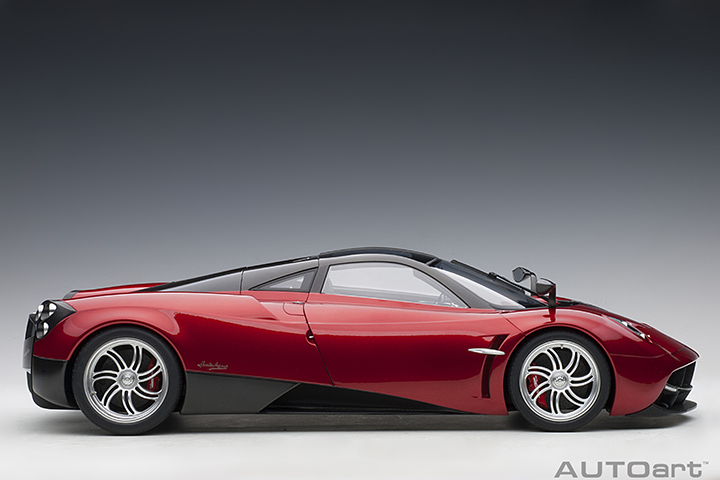 1/12 PAGANI HUAYRA (METALLIC RED/SILVER WHEELS)