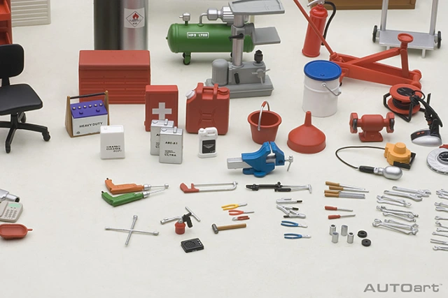 49110 1/18 GARAGE SET