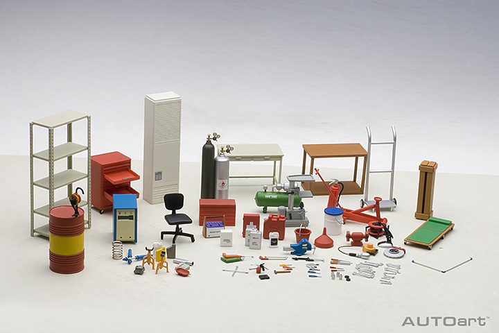 49110 1/18 GARAGE SET