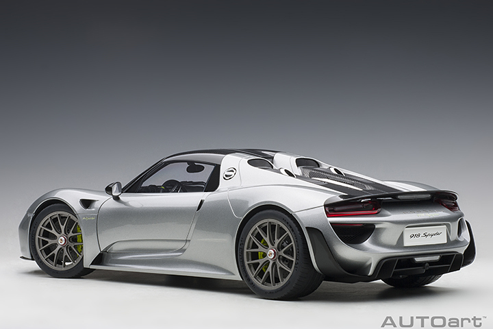 1/12 PORSCHE 918 SPYDER WEISSACH PACKAGE  (GT SILVER METALLIC)