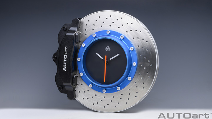 RACING BRAKE DISC. CLOCK (BLACK CALIPER/BLUE ANODIZE CENTRE) (BATTERY SIZE: AA)