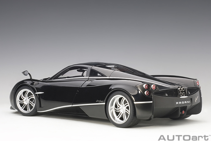 1/12 PAGANI HUAYRA (GLOSS BLACK & SILVER STRIPES W/ SILVER WHEELS)