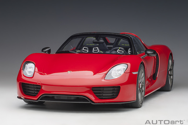 12122 1/12 PORSCHE 918 SPYDER WEISSACH PACKAGE (GUARDS RED)
