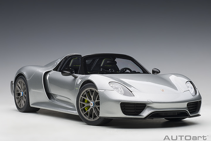 12123 1/12 PORSCHE 918 SPYDER WEISSACH PACKAGE  (GT SILVER METALLIC)