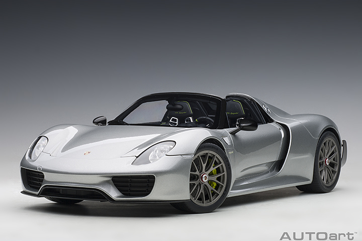 12123 1/12 PORSCHE 918 SPYDER WEISSACH PACKAGE  (GT SILVER METALLIC)