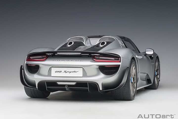 12123 1/12 PORSCHE 918 SPYDER WEISSACH PACKAGE  (GT SILVER METALLIC)