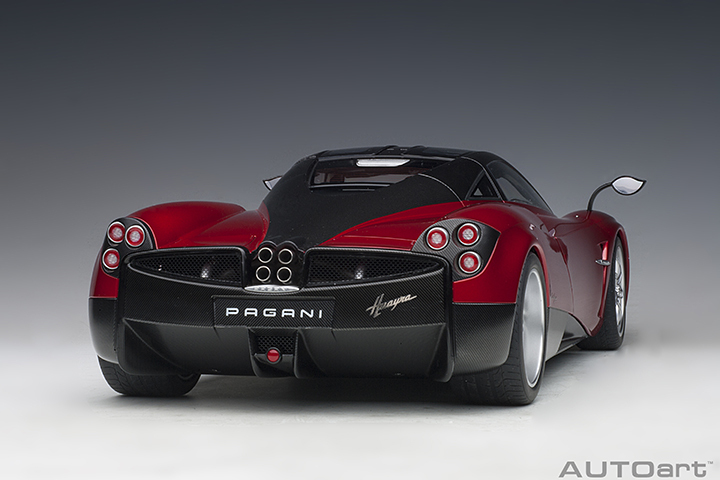 12234 1/12 PAGANI HUAYRA (METALLIC RED/SILVER WHEELS)