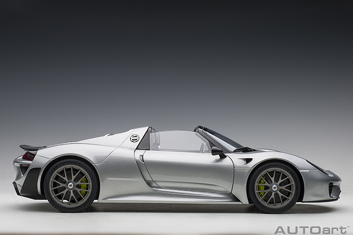 1/12 PORSCHE 918 SPYDER WEISSACH PACKAGE  (GT SILVER METALLIC)